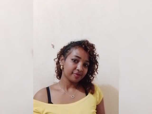 Latikaa live cam on BongaCams