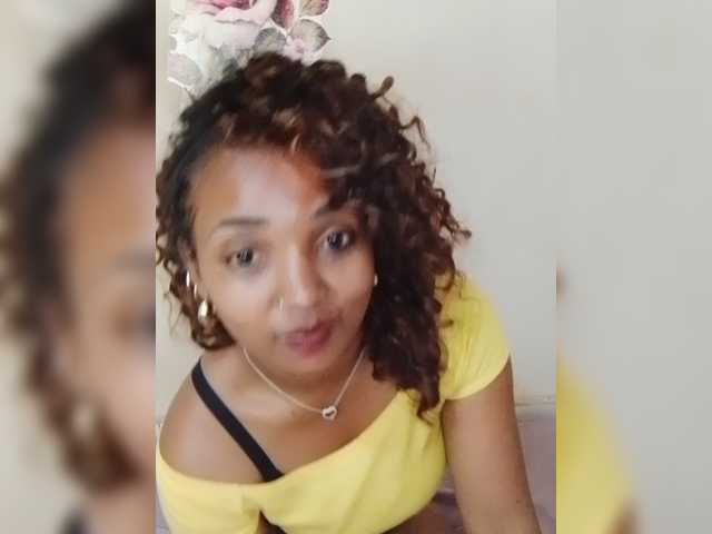 Latikaa live cam on BongaCams