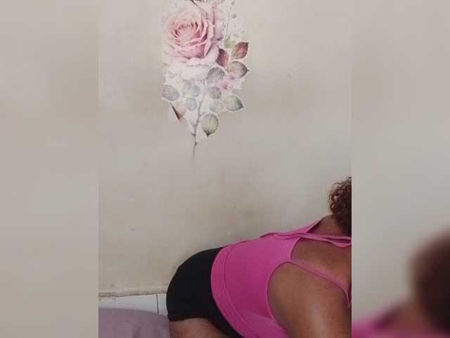 Latikaa live cam on BongaCams