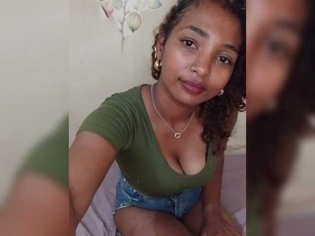 Latikaa live cam on BongaCams
