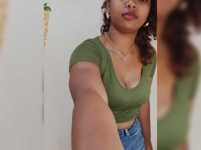 Latikaa live cam on BongaCams