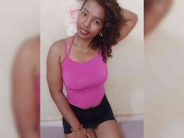 Latikaa webcam