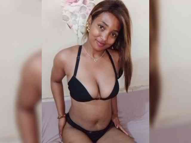 Latikaa webcam