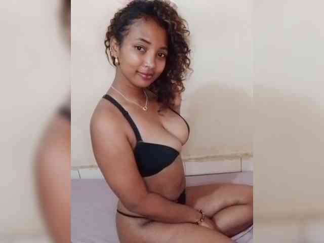 Latikaa webcam