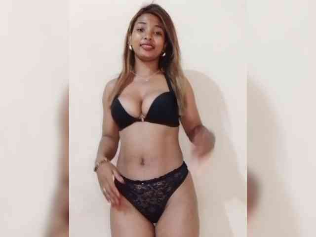 Latikaa webcam