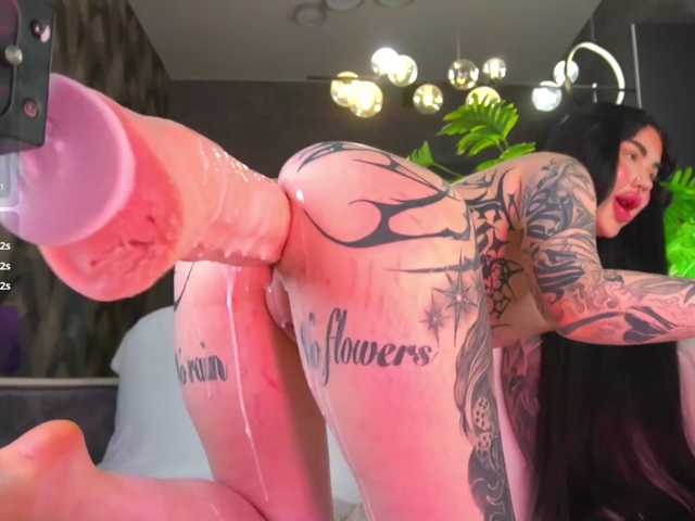 LilyBerryy live cam on BongaCams