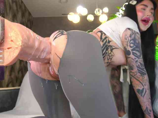 LilyBerryy's webcam live show