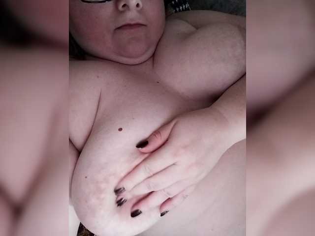 Kelly-Mary live cam preview