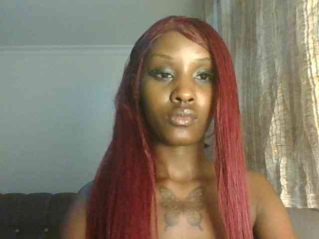 Queenmial webcam