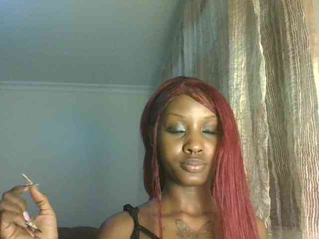 Queenmial webcam