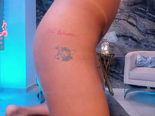 GiaMilano live cam on BongaCams