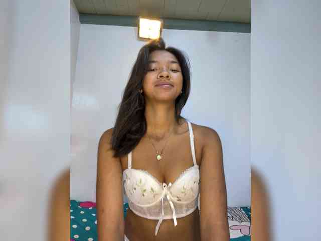Modèle: Myah001