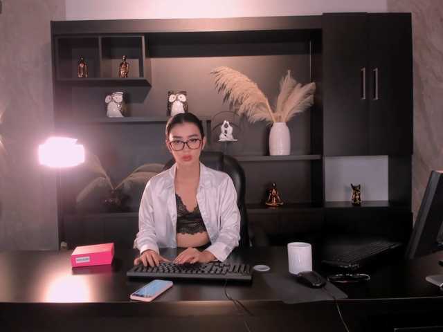 CharlotteRicci live cam on BongaCams