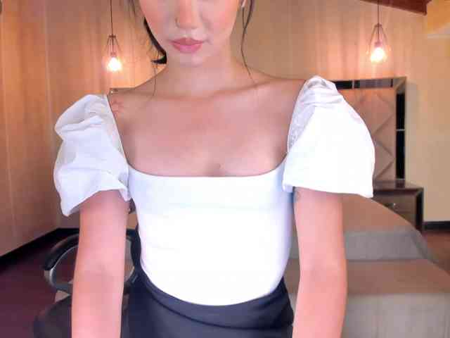 CharlotteRicci webcam