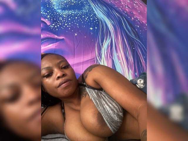 CaramelBarbiee live cam preview