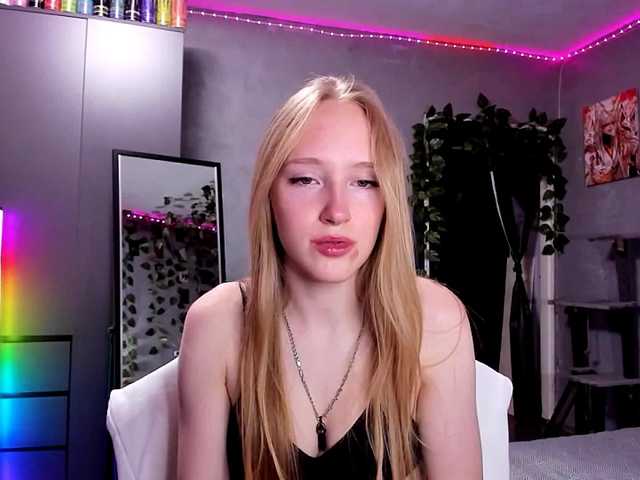 Evelia live cam on BongaCams