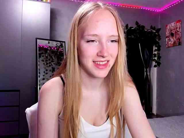 evelia's live room
