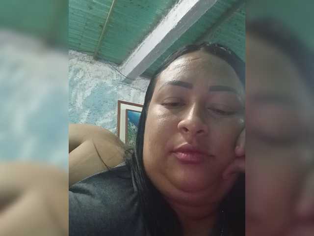 Roxy-king — live female cam