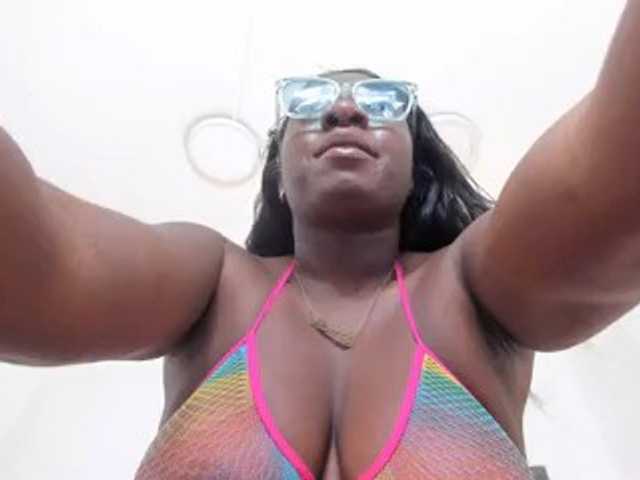 Meiiryn live cam on BongaCams