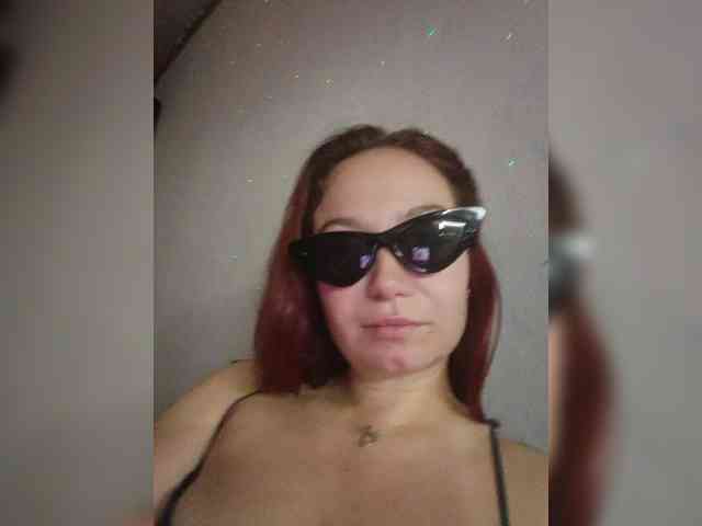 Модель: XyourLovex