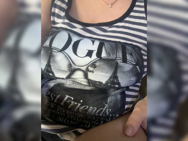 Anastasia537 live cam on BongaCams