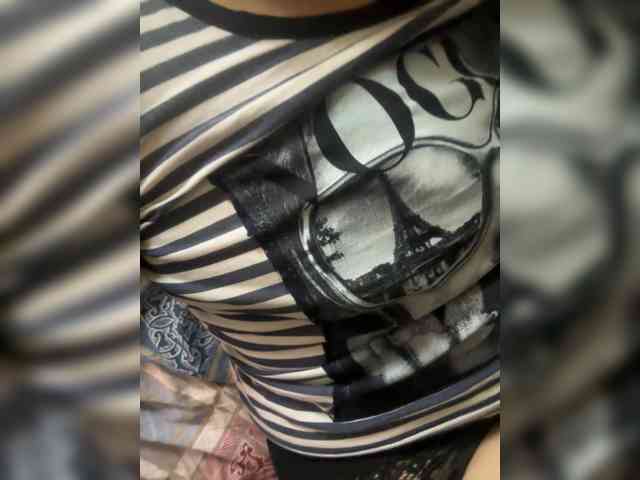 Anastasia537 webcam