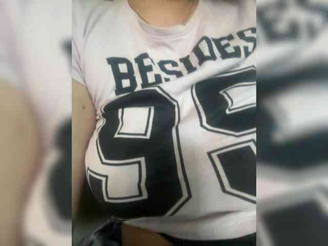 Anastasia537 webcam