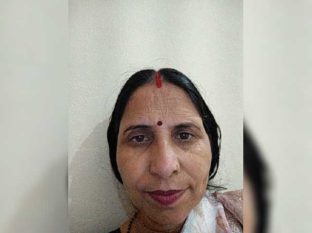Ahilya8461 live cam on BongaCams