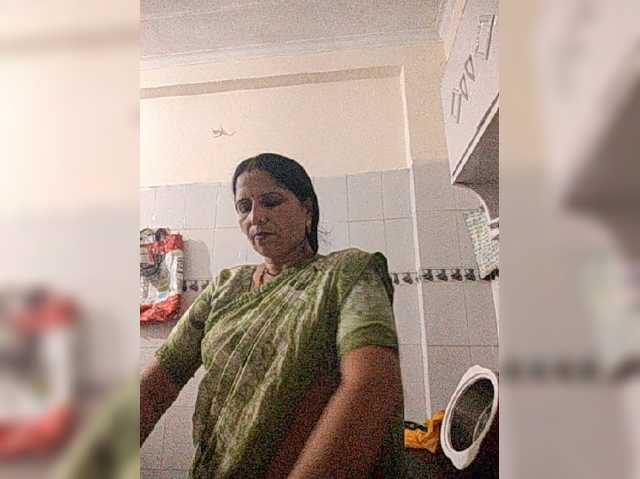 Ahilya8461