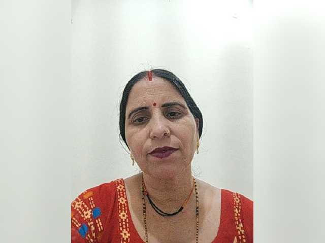 Ahilya8461 live cam on BongaCams