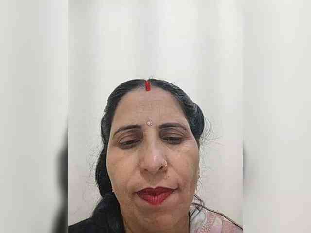Ahilya8461 webcam