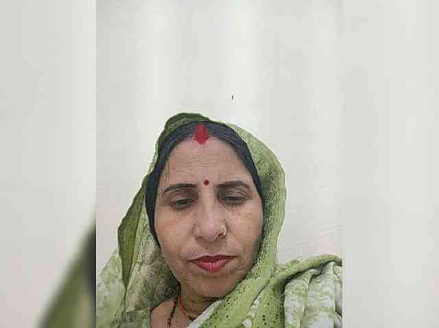 Ahilya8461 webcam