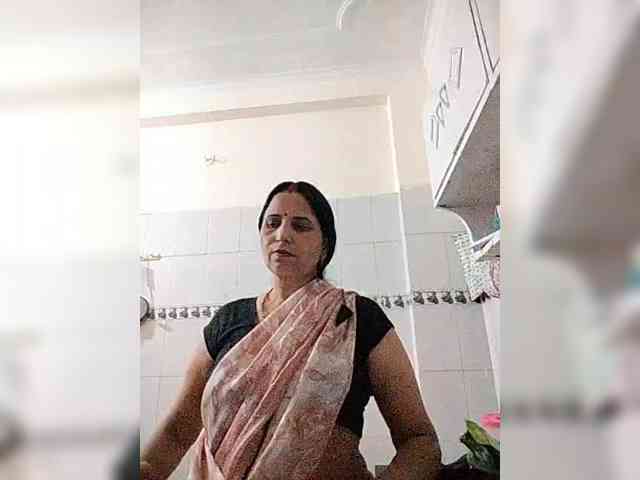 Ahilya8461 webcam