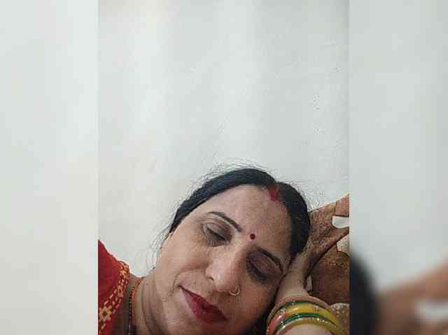 Ahilya8461 webcam