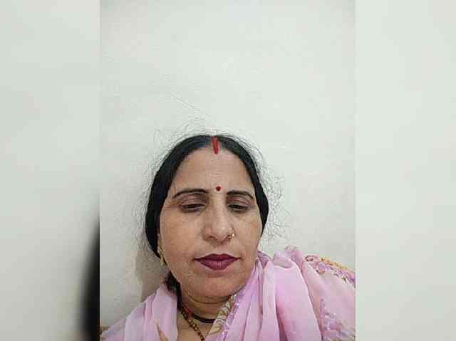 Ahilya8461 webcam