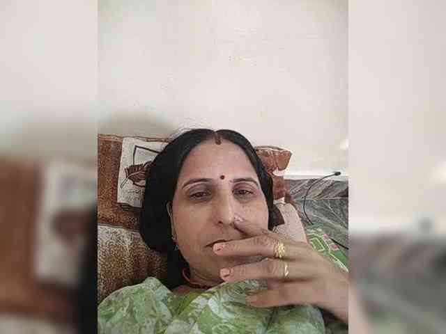 Ahilya8461 webcam