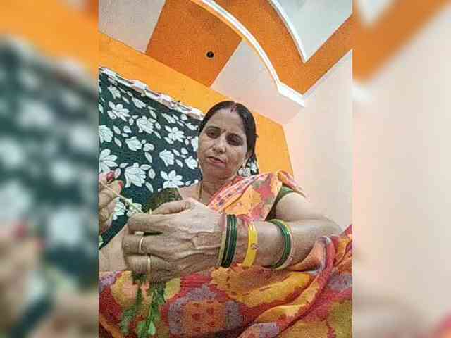 Ahilya8461 webcam