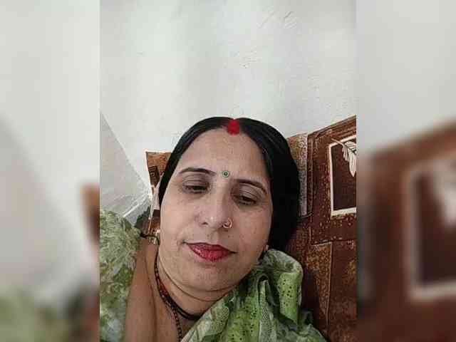 Ahilya8461 webcam