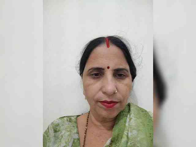 Ahilya8461's cam show statistics and live stream