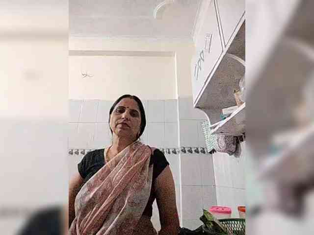 Ahilya8461 webcam