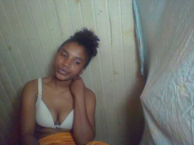 aiame9794 — live female cam
