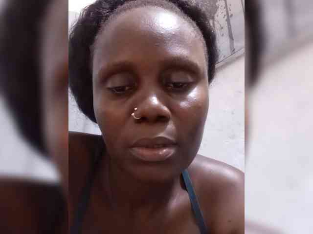 lady--254 webcam