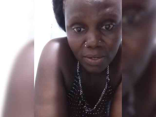 lady--254 webcam