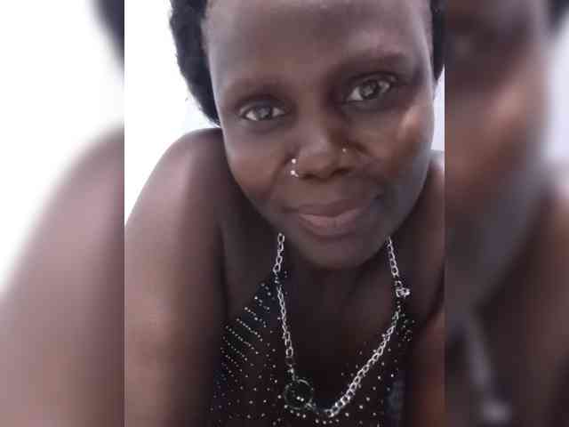 lady--254 webcam