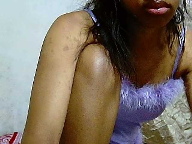 Princesse586 live cam on BongaCams