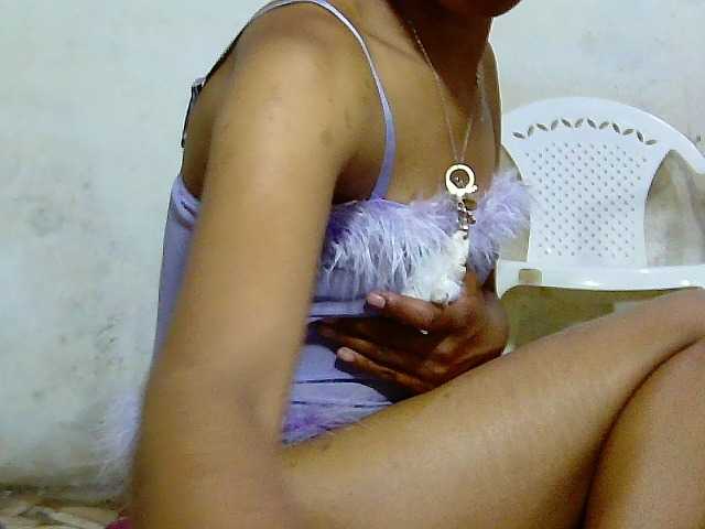 Princesse586 live cam on BongaCams