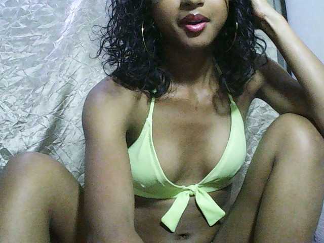 SexyMimi586 live cam on BongaCams