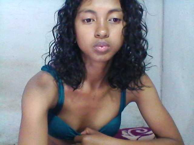 SexyMimi586 live cam on BongaCams