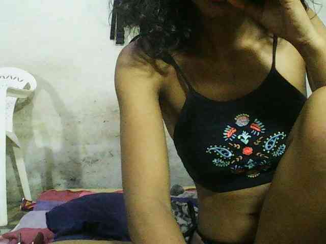 SexyMimi586 webcam