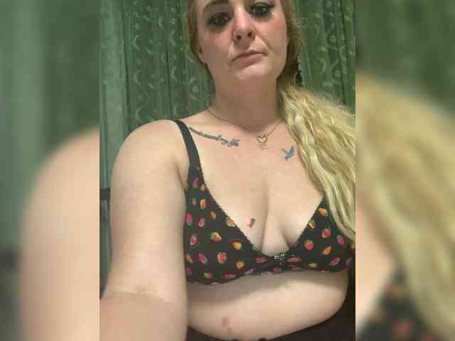 PinkPussy111131 webcam